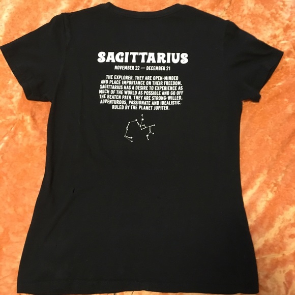 Valfre Sagittarius centaur girl astrology black celestial t-shirt Nov 22-Dec 21 - Picture 3 of 7
